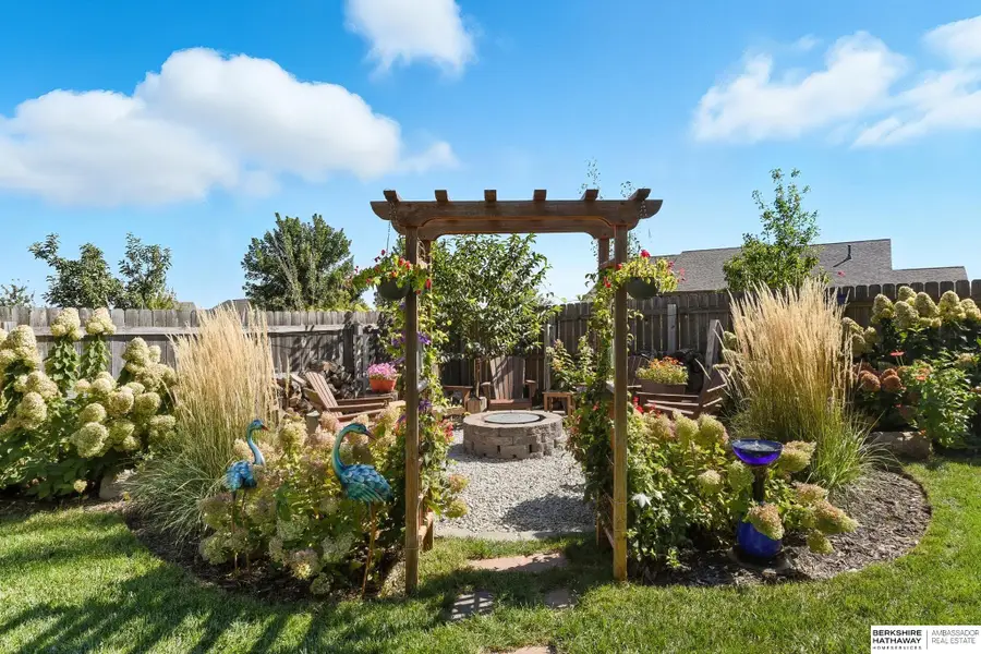 19511 X Street, Omaha, NE 68135 - Image #2