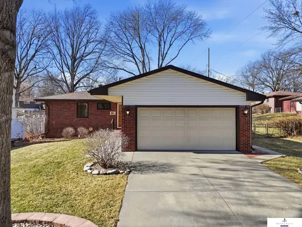 725 N 81st Street, Lincoln, NE 68505
