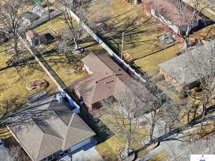 725 N 81st Street, Lincoln, NE 68505 - Image #3