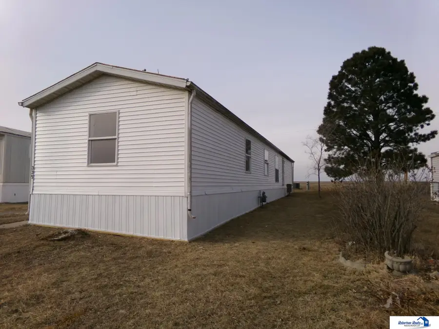 335 Cheyenne Street, Beatrice, NE 68310 - Image #2