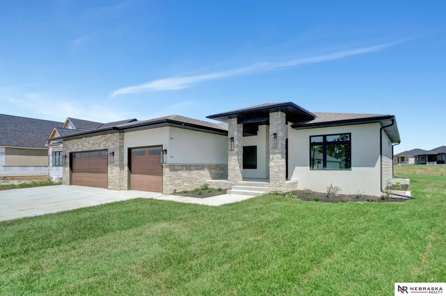 3630 Tree Line Drive, Lincoln, NE 68516 - Image #3