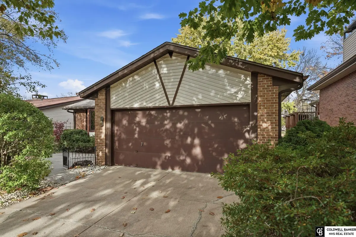 7106 Shamrock Road, Lincoln, NE 68506 - #1