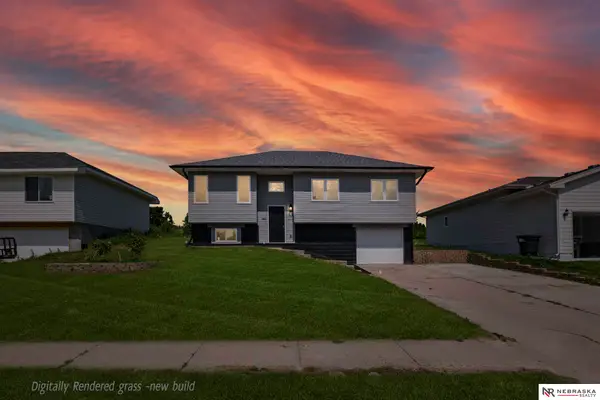 3809 Appaloosa Drive, Omaha, NE 68022