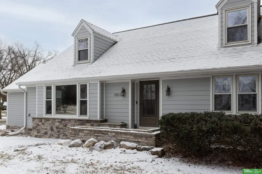 7801 Hickory Circle, Omaha, NE 68124 - Image #2