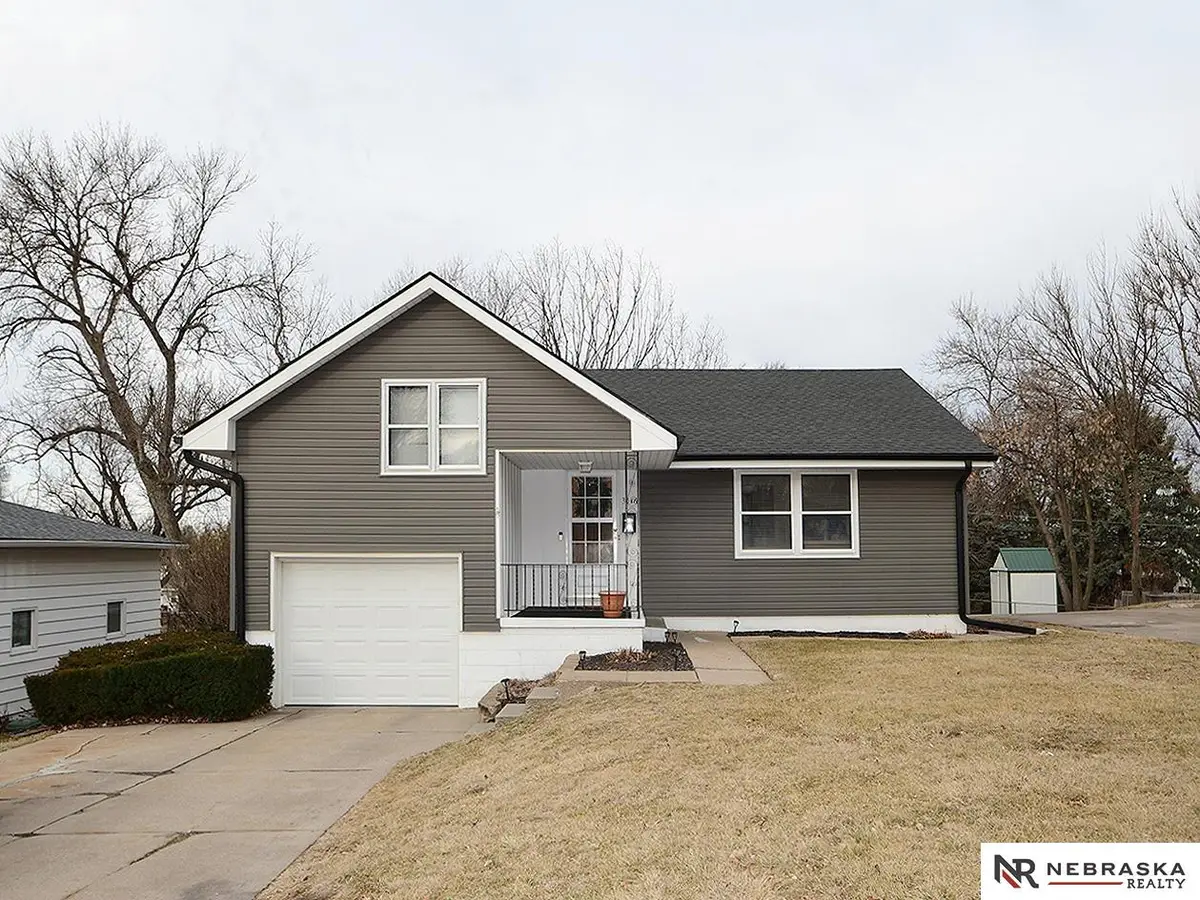3016 S 49th Street, Omaha, NE 68106 - #1