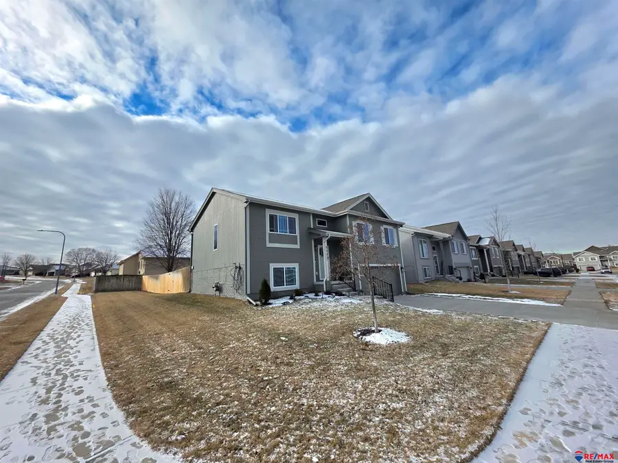 8303 King Street, Omaha, NE 68122 - Image #2