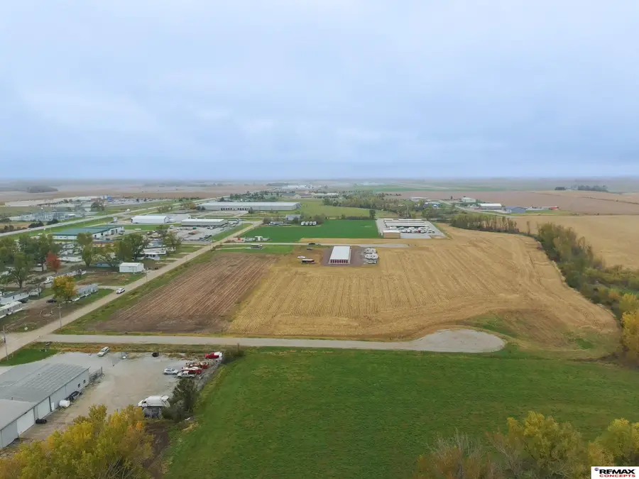 998 Spruce Street, Seward, NE 68434 - Image #2