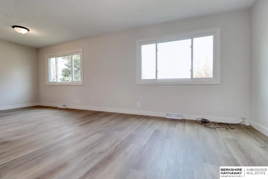 909 F Street, Eagle, NE 68347 - Image #3