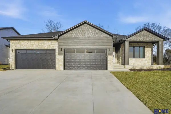 9200 Triana Lane, Lincoln, NE 68520