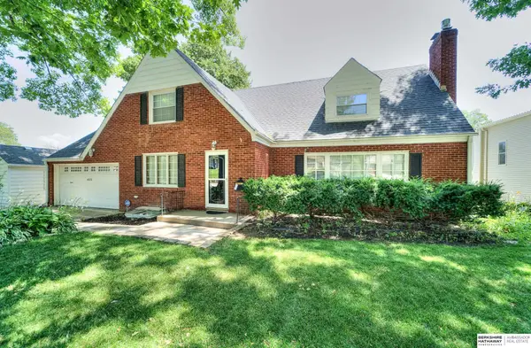 455 N 61 Street, Omaha, NE 68132