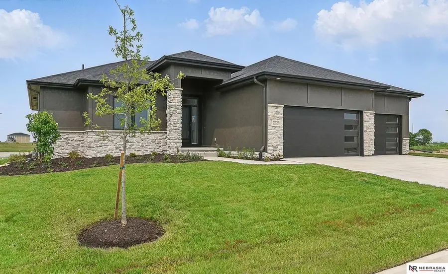 7805 N 167 Avenue, Bennington, NE 68007 - Image #2