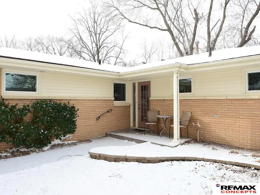 1127 Mulder Drive, Lincoln, NE 68510 - #3