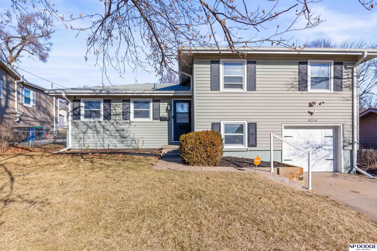 8214 Gold Street, Omaha, NE 68124 - #1