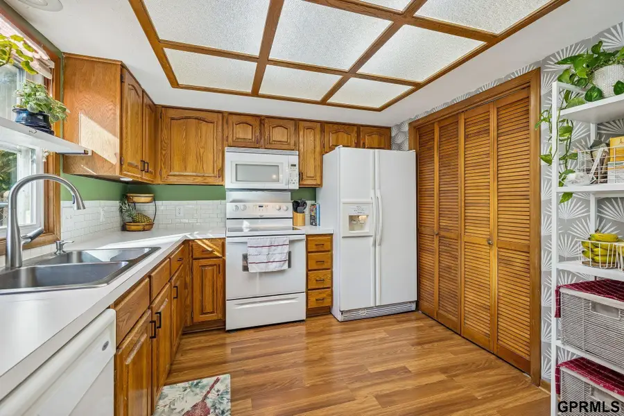 1712 N 121 Street, Omaha, NE 68154 - Image #2