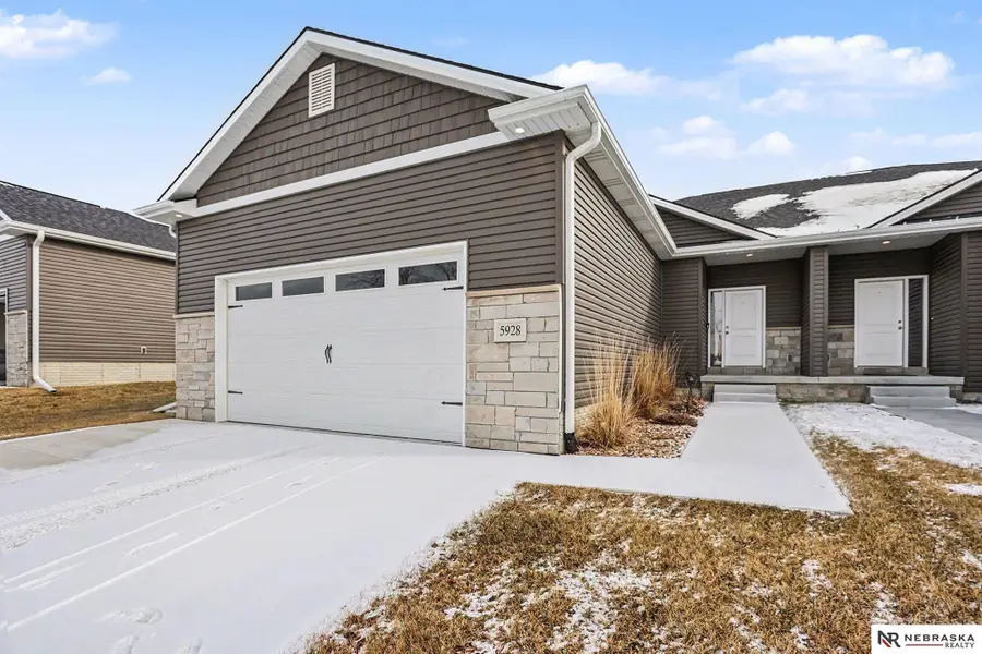 5928 S 93rd Street, Lincoln, NE 68526 - Image #2
