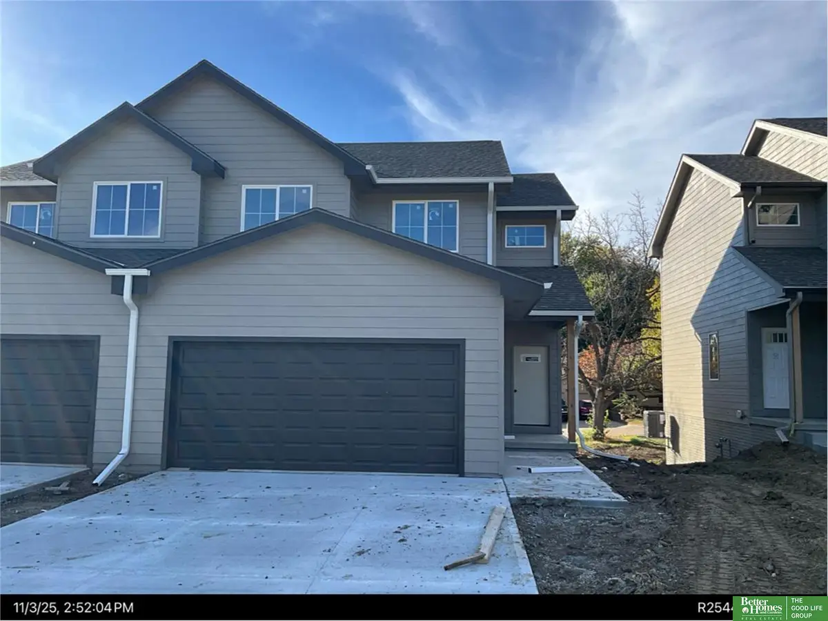 7158 N 79th Court, Omaha, NE 68122 - Image #1