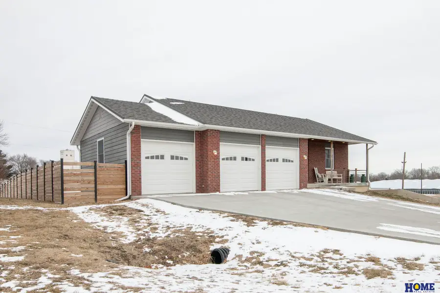 206 Meadow Drive, Pickrell, NE 68422 - #2