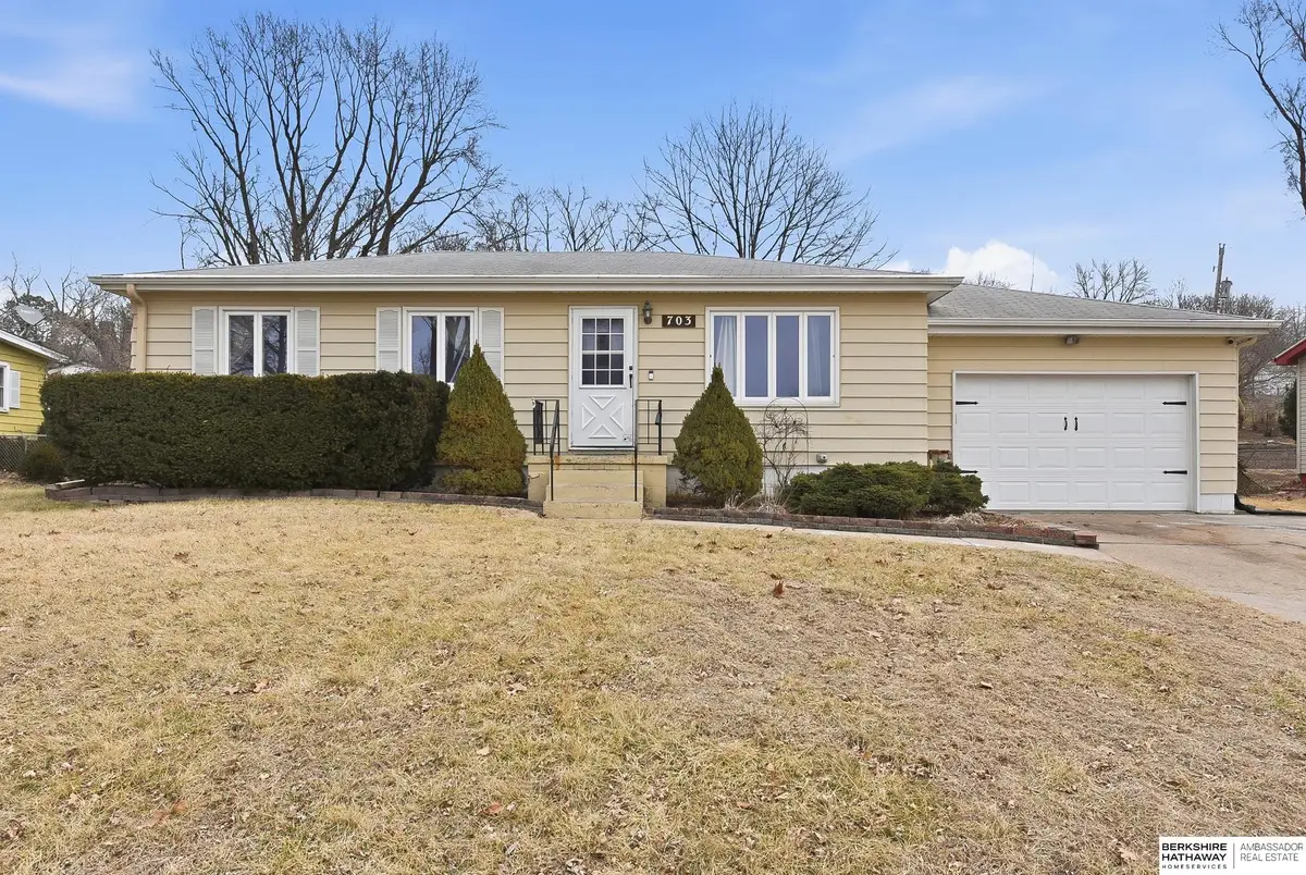 703 Vernon Avenue, Bellevue, NE 68005 - #1