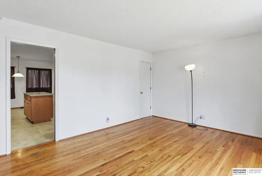 703 Vernon Avenue, Bellevue, NE 68005 - #3