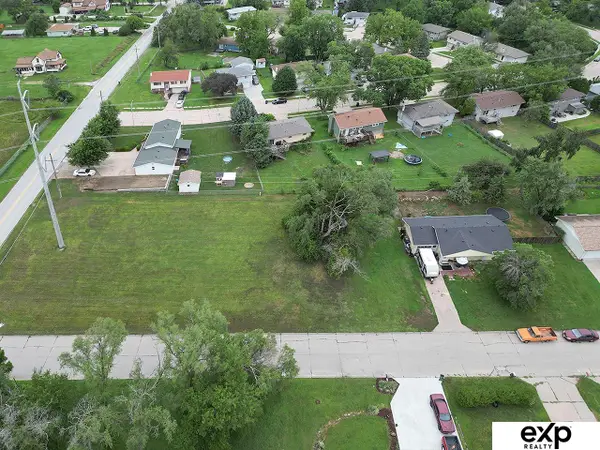 2616 Rose Lane Road, Bellevue, NE 68147