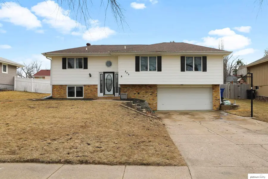 809 Sherman Street, Papillion, NE 68046 - Image #2