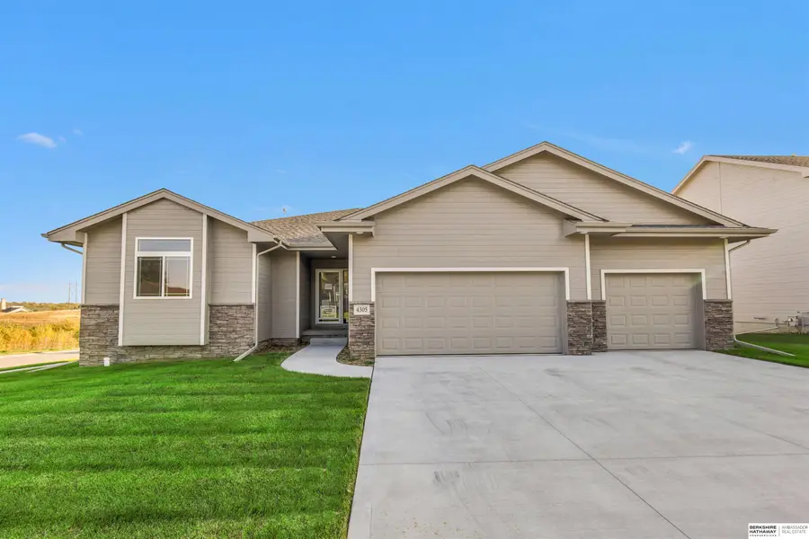12038 S 45th Avenue, Papillion, NE 68133 - #2