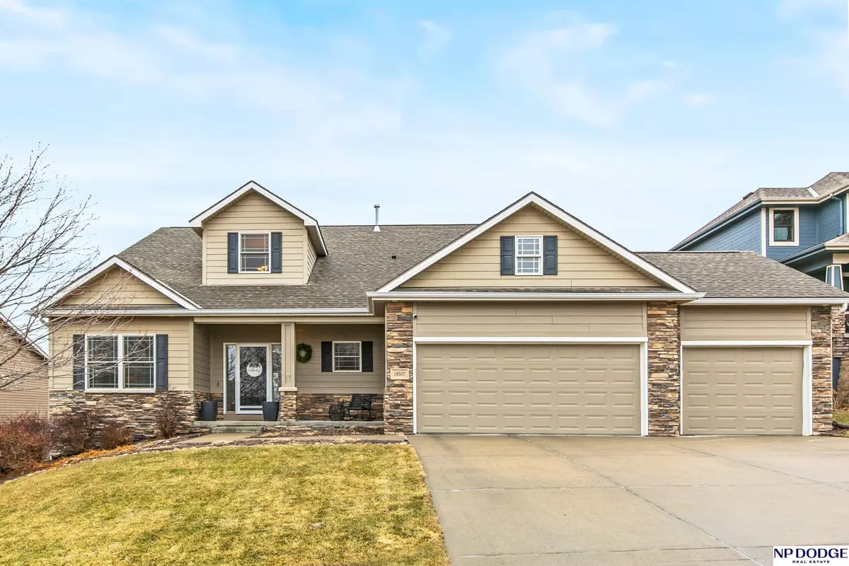 19507 Binney Circle, Elkhorn, NE 68022 - Image #1
