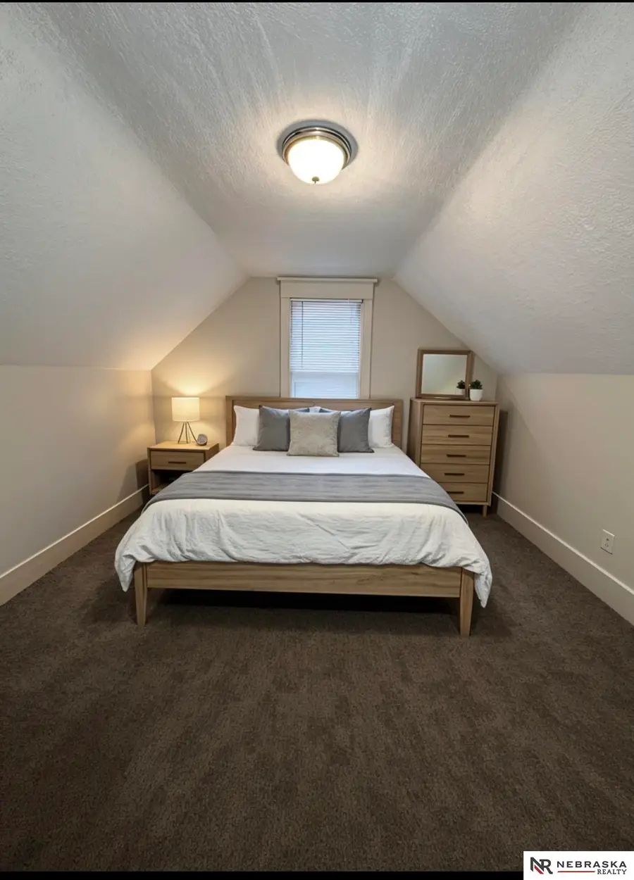 1330 S 21st Street, Omaha, NE 68107 - Image #2