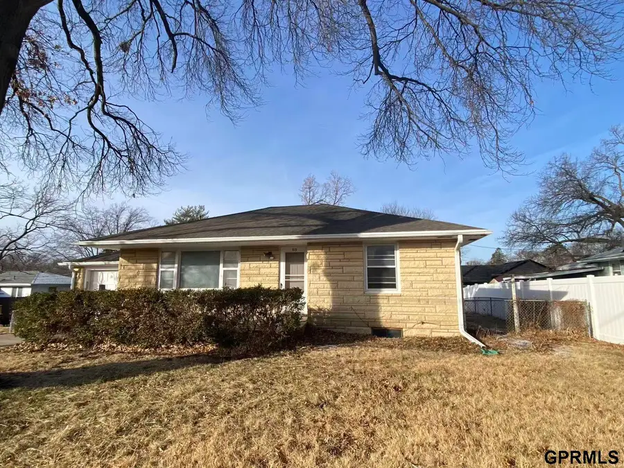 815 S 44th Street, Lincoln, NE 68510 - #2