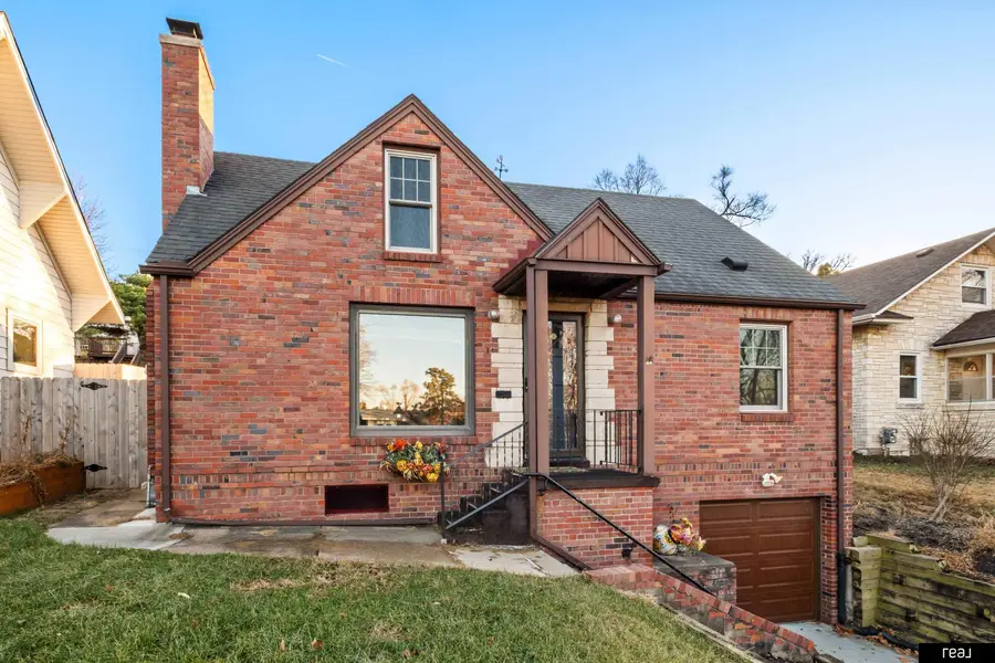 4825 Poppleton Avenue, Omaha, NE 68106 - #2