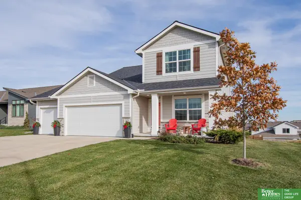 11961 S 113 Avenue, Papillion, NE 68046