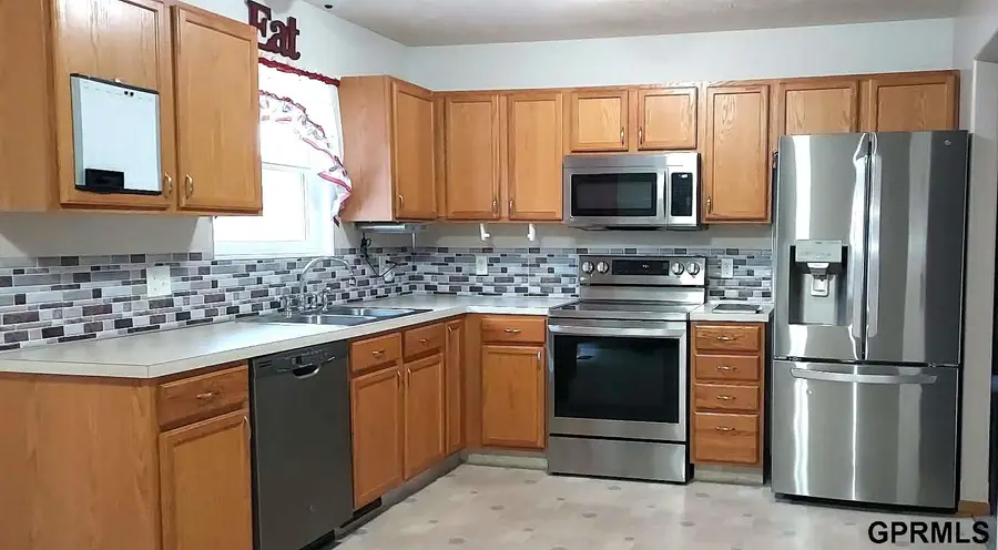 1320 8th Avenue, Council Bluffs, IA 51501 - #3