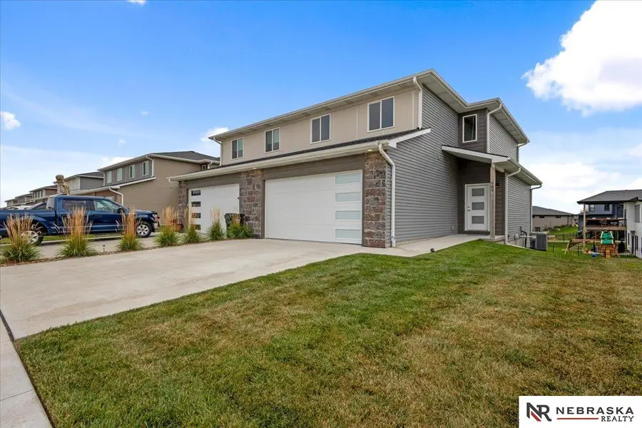 989 Titan Drive, Hickman, NE 68372 - Image #3