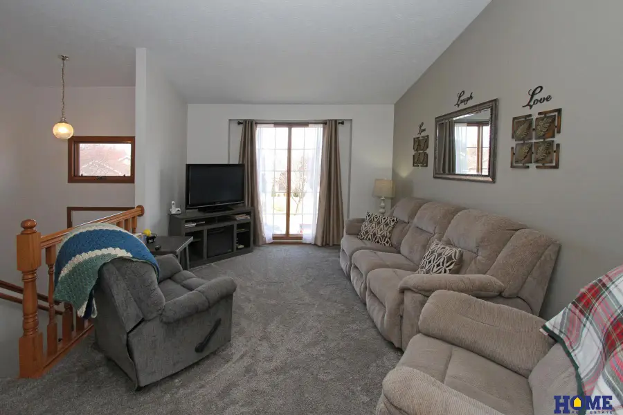 809 Westward Road, Lincoln, NE 68521 - #3