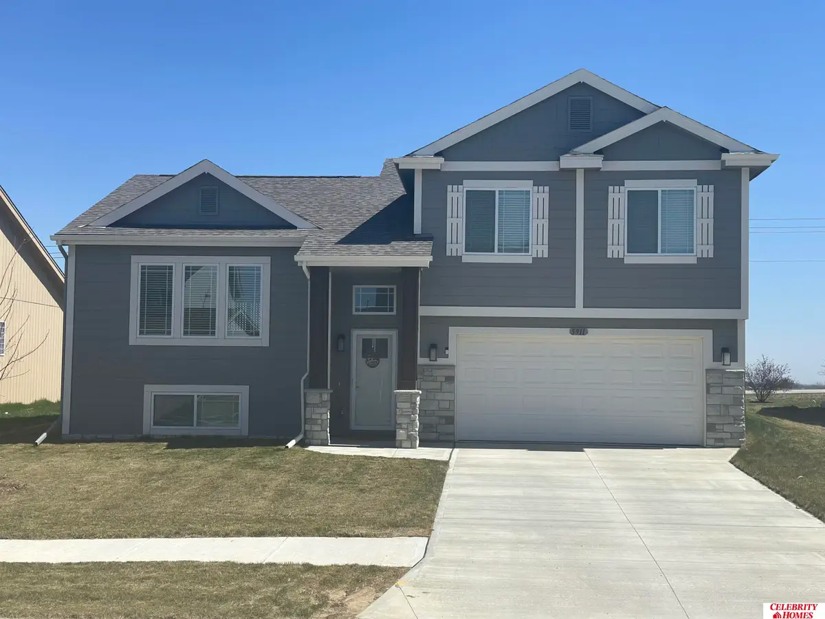 8521 S 179 Street, Omaha, NE 68136 - Image #1