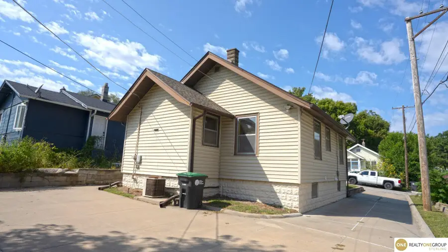 401 Valley Street, Omaha, NE 68108 - #2
