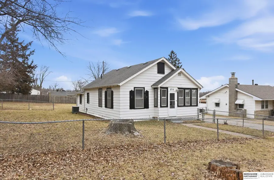 2716 Lillian Street, Bellevue, NE 68147 - #2