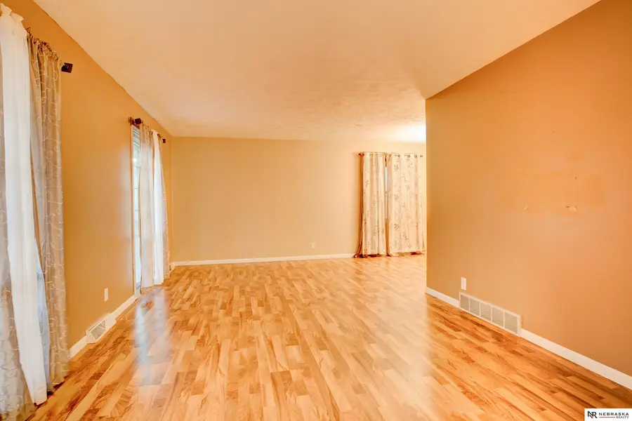 13604 Gold Street, Omaha, NE 68144 - Image #2