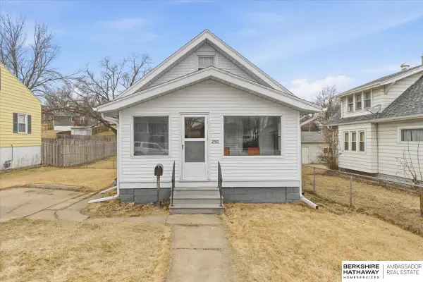 2510 S 30th Street, Omaha, NE 68105