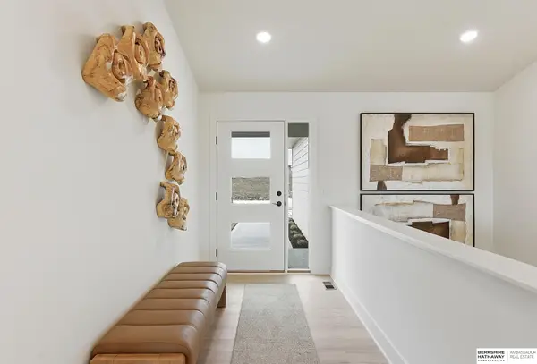 5031 S 199th Avenue, Omaha, NE 68135