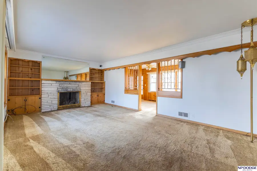 5421 Crown Point Avenue, Omaha, NE 68104 - #3