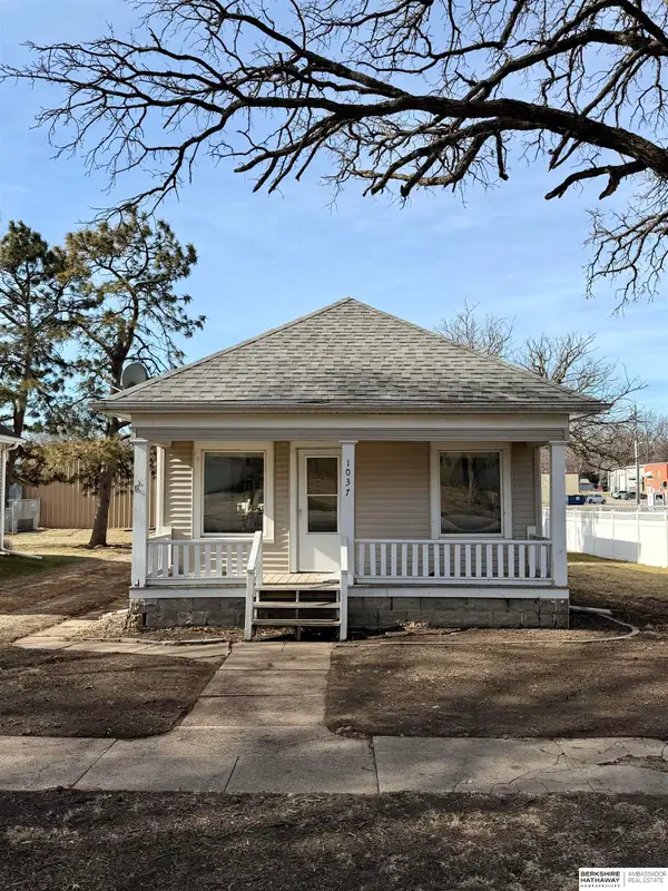 1037 N Broadway, Wahoo, NE 68066