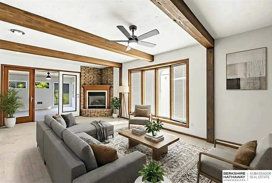 8915 Valley Street, Omaha, NE 68124 - Image #3