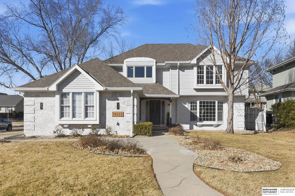 16222 Oak Circle, Omaha, NE 68130 - Image #1