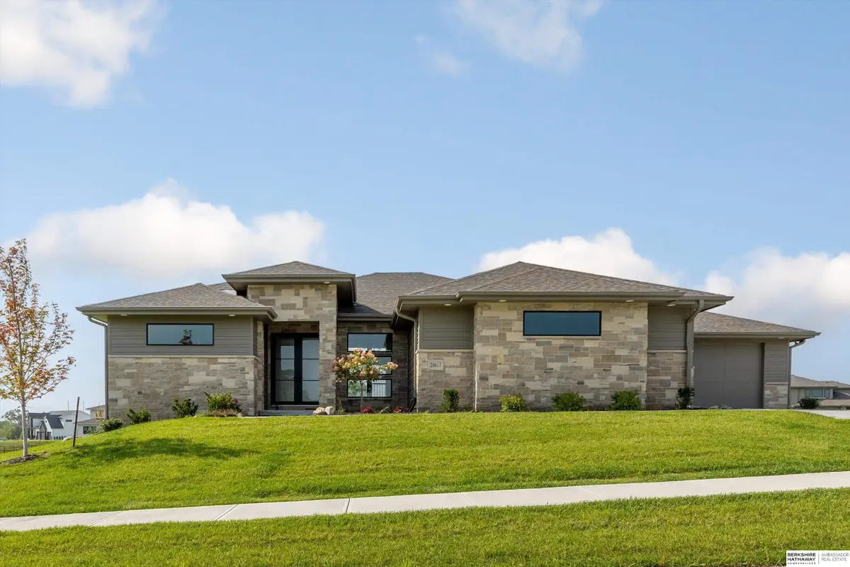 20617 Kansas Avenue, Elkhorn, NE 68022 - #1