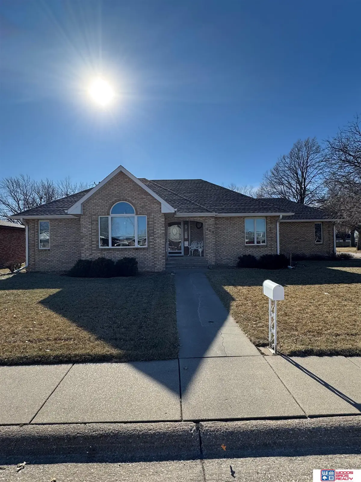 304 Regency Drive, York, NE 68467 - #1