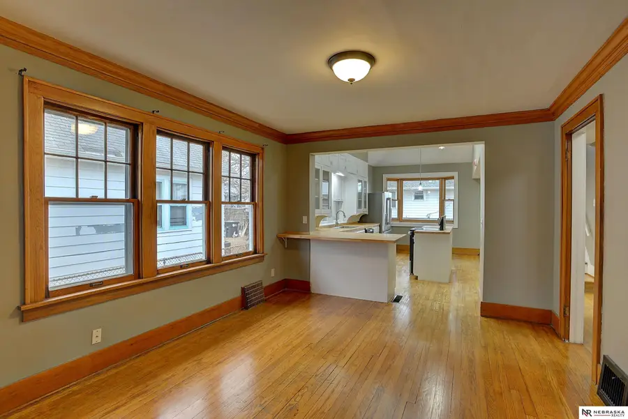 5216 S 38th Street, Omaha, NE 68107 - Image #3