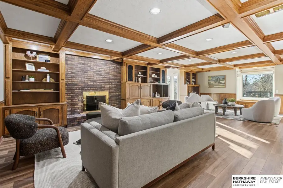 648 S 214th Street, Omaha, NE 68022 - Image #2