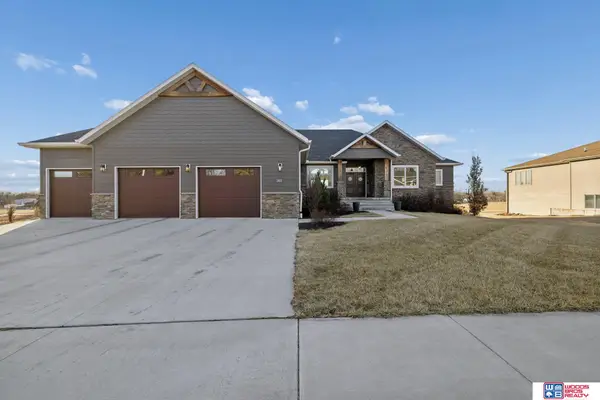 302 S Blackburn Avenue, York, NE 68467