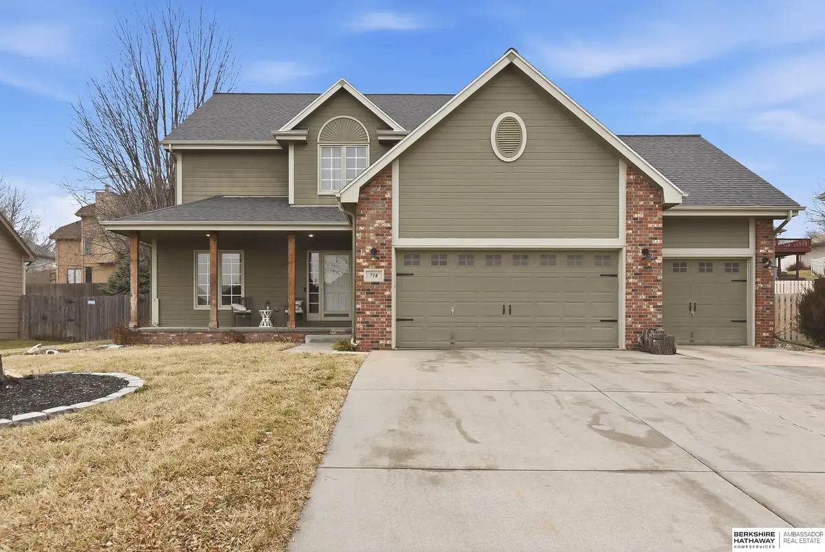 714 N Madison Street, Papillion, NE 68046 - #1